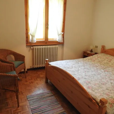 Alma アパート ボルミオ